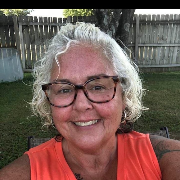 jeaneen48